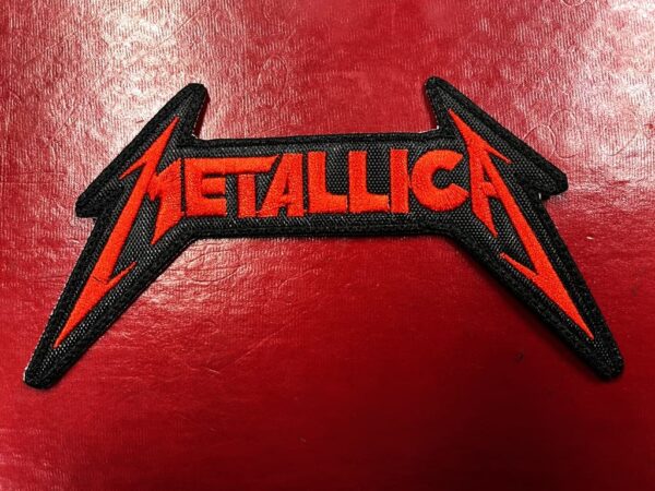 METALLICA...  Embroidered Patch  (thrash metal)   U.S.A   3956