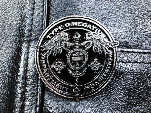 TYPE O NEGATIVE...  Metal  Pin / Badge  (gothic doom)  U.S.A   680