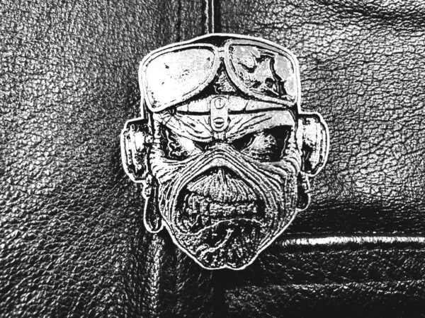 IRON MAIDEN...  Metal  Pin / Badge  (nwobhm)     U.K    685