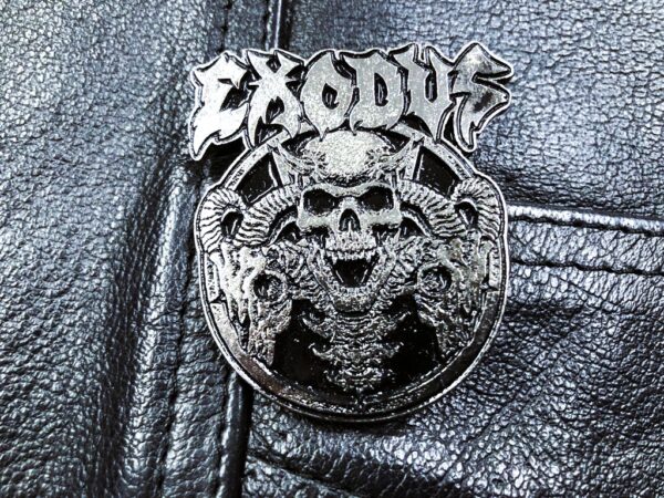 EXODUS...  Metal  Pin / Badge  (thrash metal)  U.S.A   689