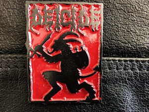 DEICIDE...  Metal  Pin / Badge  (black death)   U.S.A   723