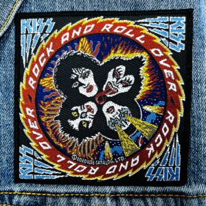 KISS...  Official Woven Patch  (hard rock)   U.S.A   (4055)