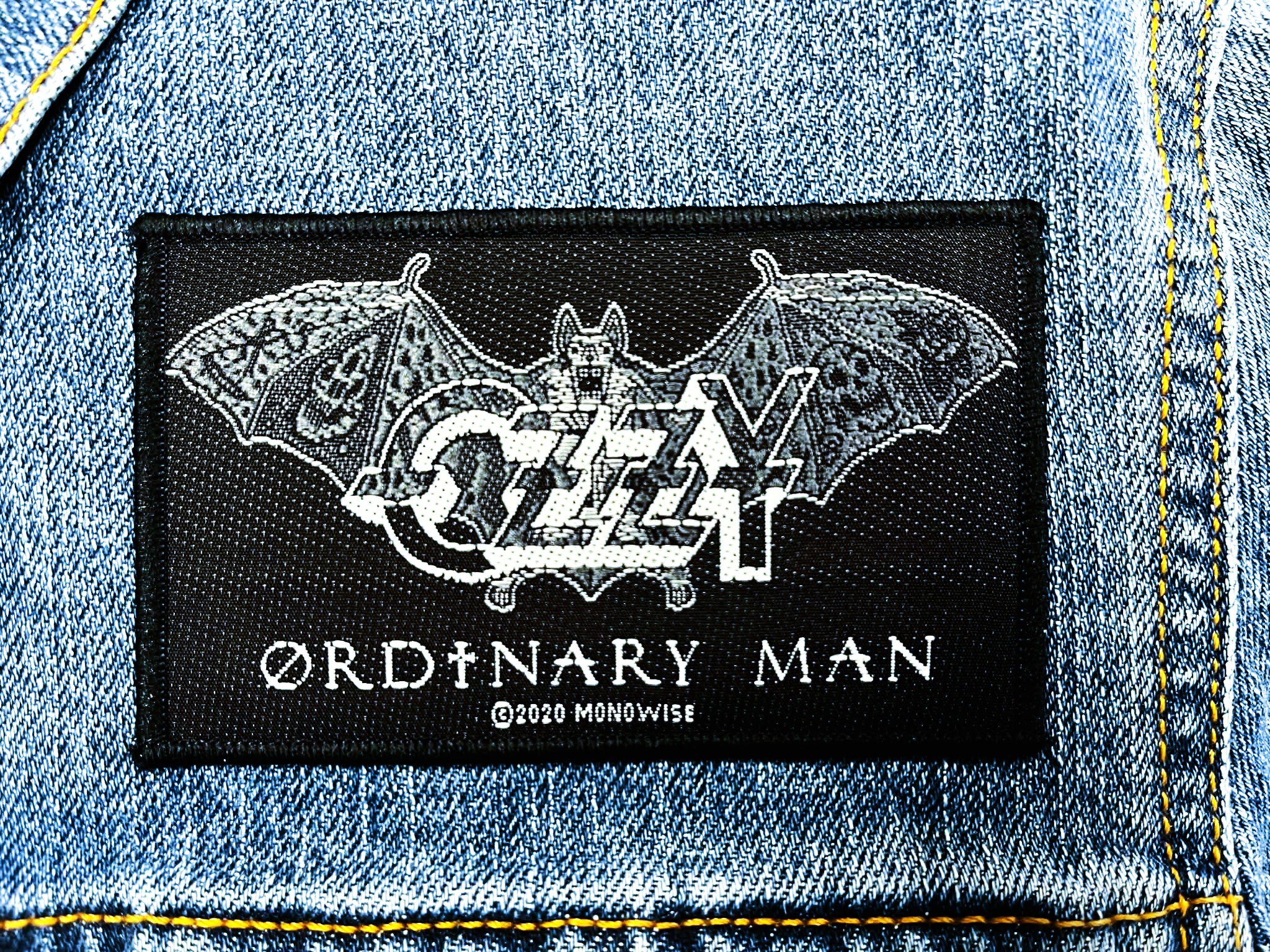 OZZY OSBOURNE... Official Woven Patch (heavy metal) U.K (2609)
